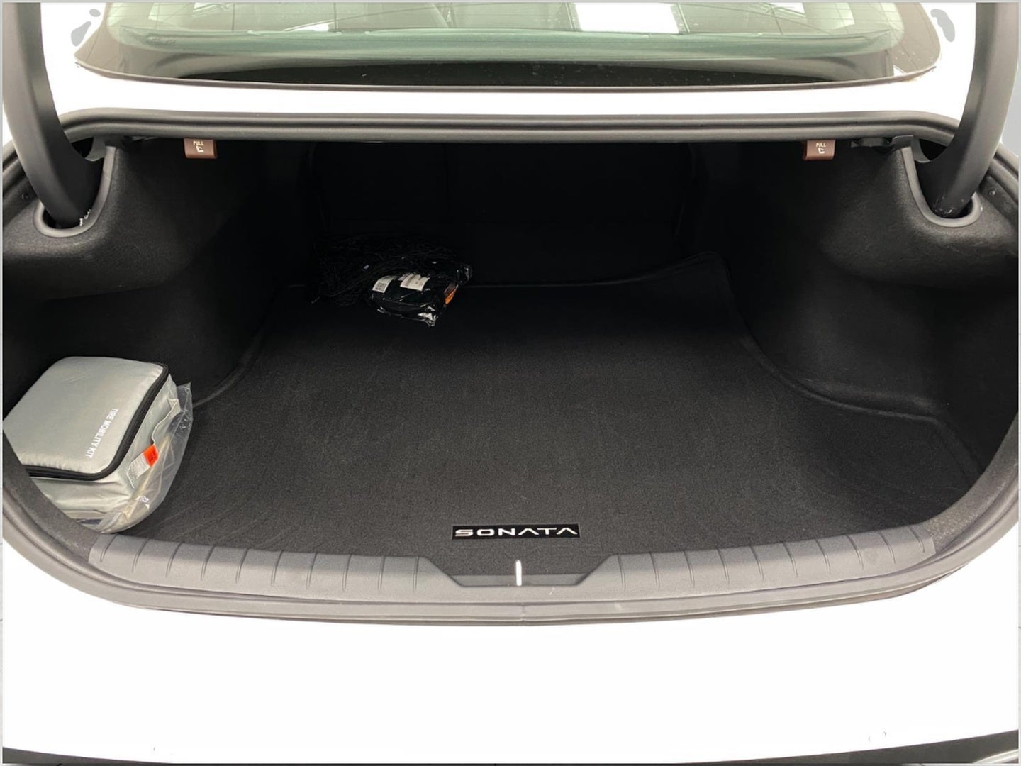2025 Hyundai Sonata Hybrid Limited FWD
