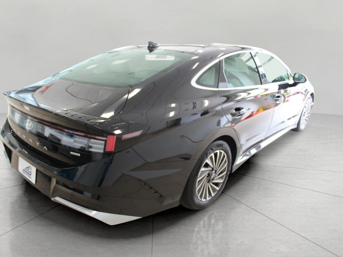 2025 Hyundai Sonata Hybrid Limited FWD