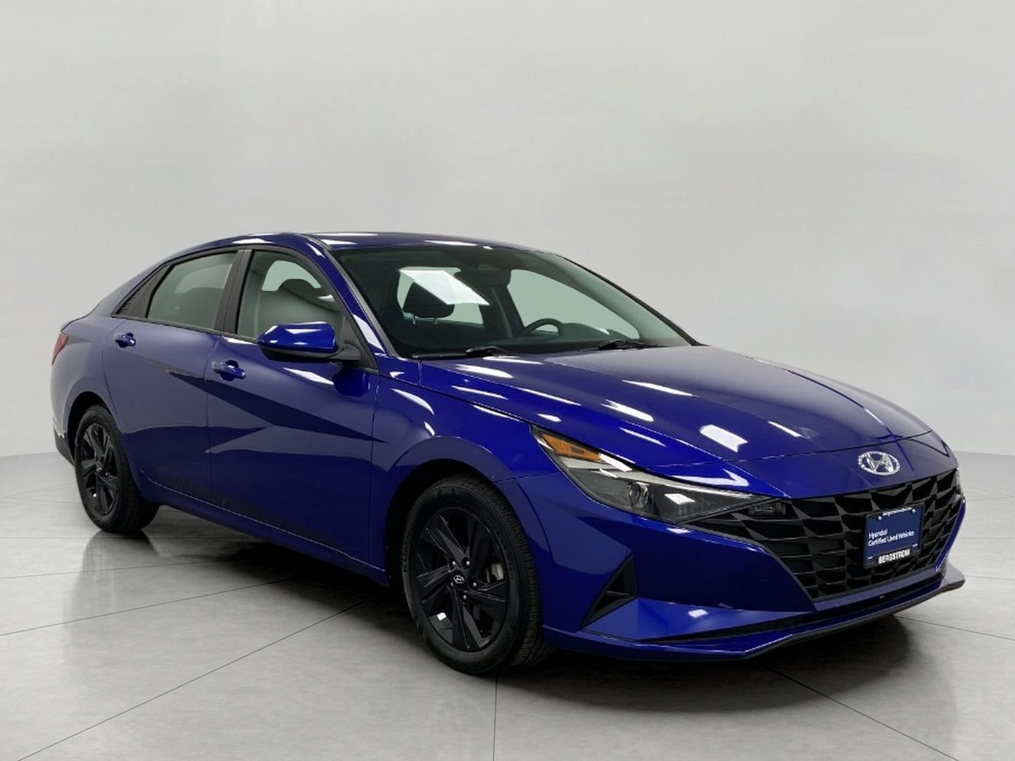 2023 Hyundai Elantra SEL IVT