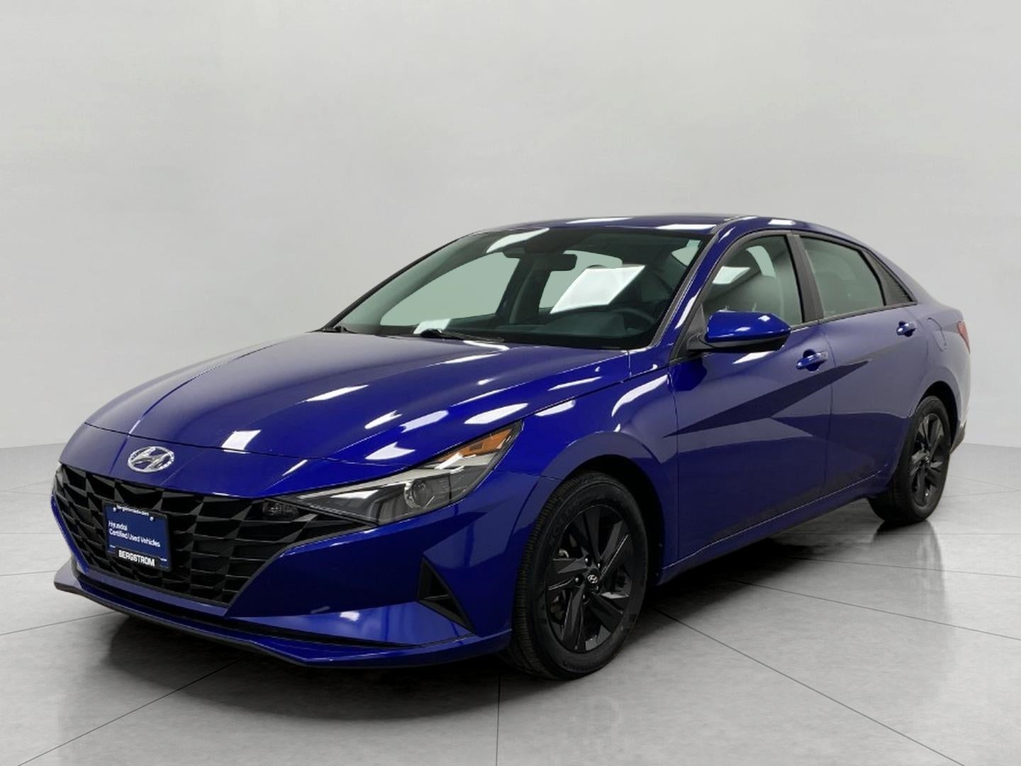 2023 Hyundai Elantra SEL IVT