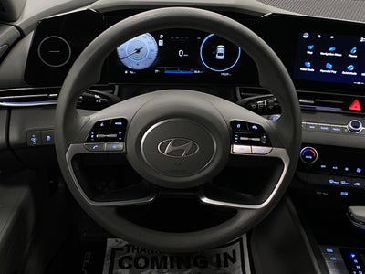 2024 Hyundai Elantra SEL IVT