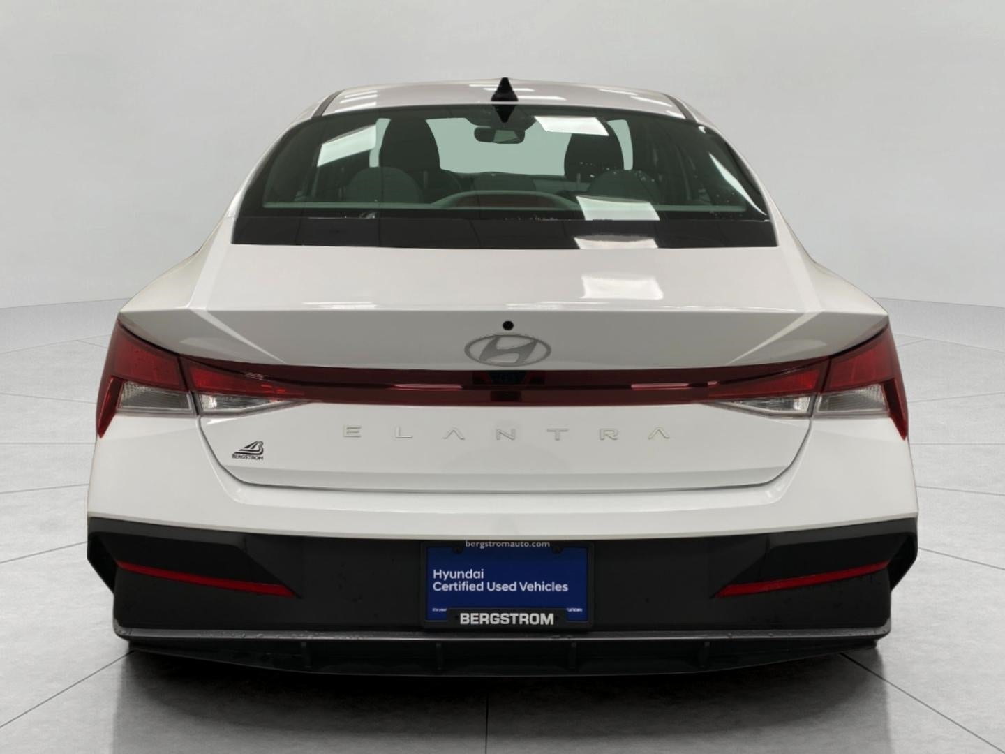 2024 Hyundai Elantra SEL IVT
