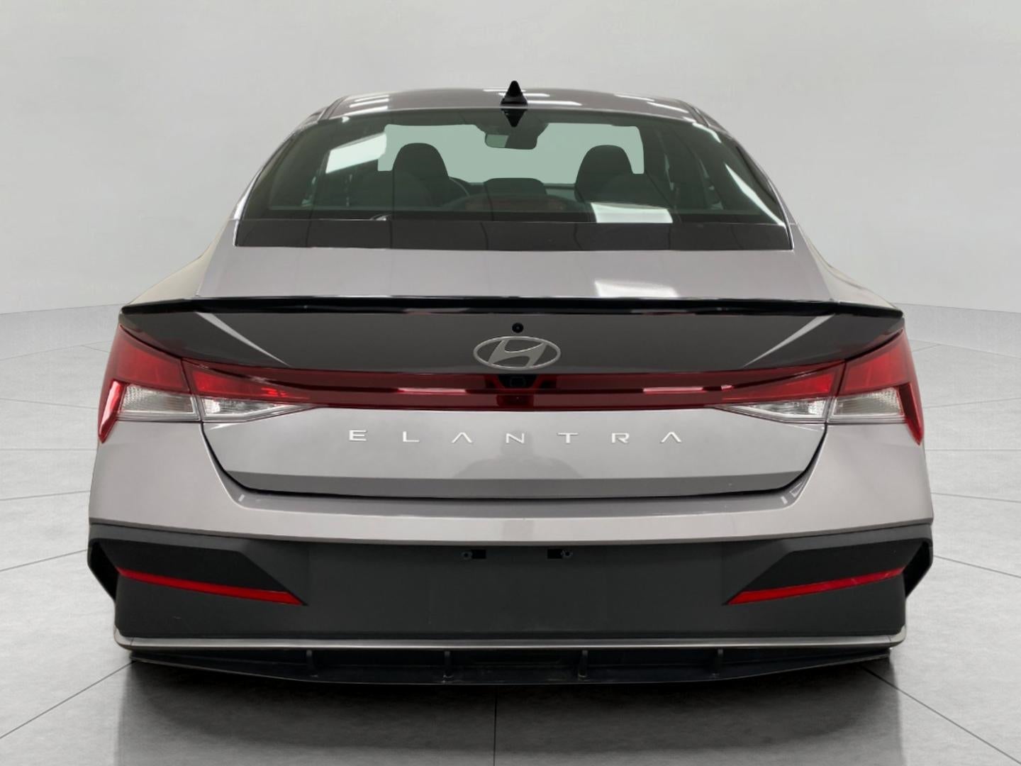 2025 Hyundai Elantra SEL Sport IVT