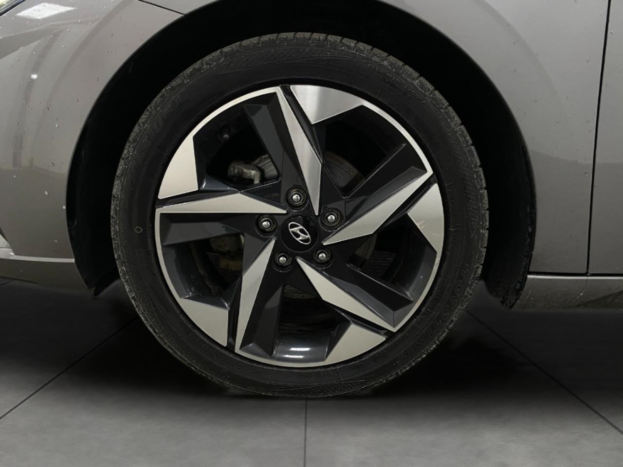 2022 Hyundai Elantra Hybrid Limited DCT