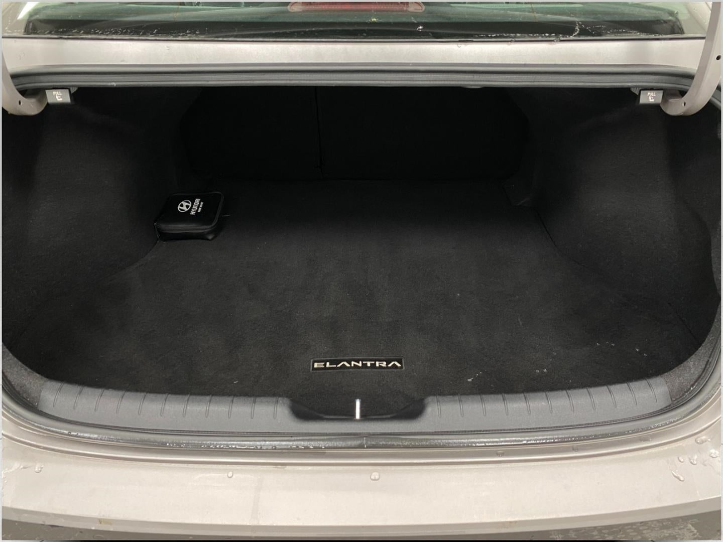 2022 Hyundai Elantra Hybrid Limited DCT