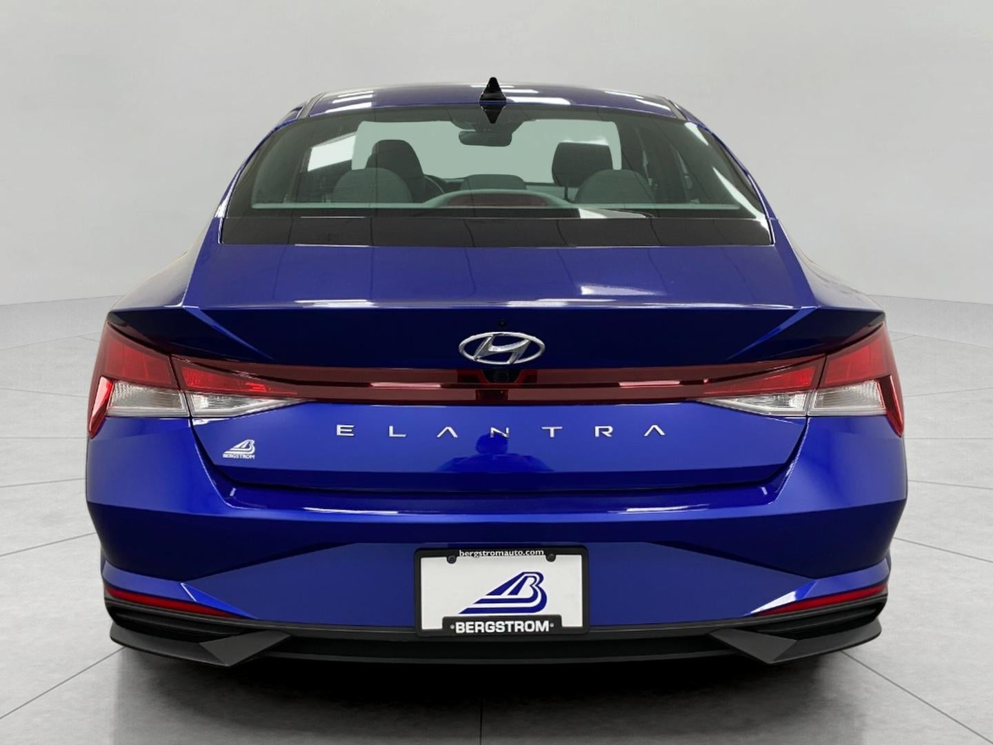 2023 Hyundai Elantra SEL IVT