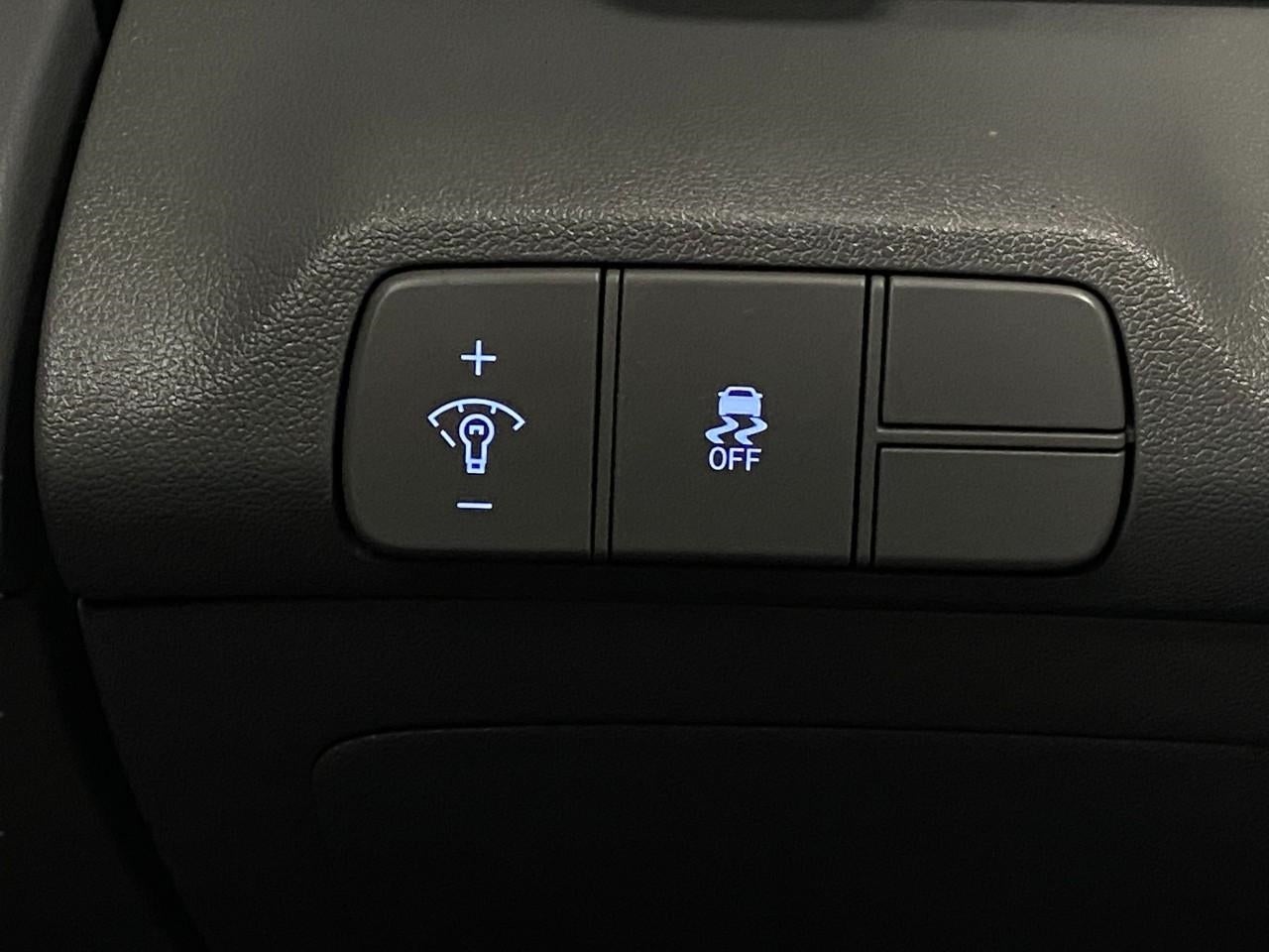 2025 Hyundai ELANTRA SEDAN