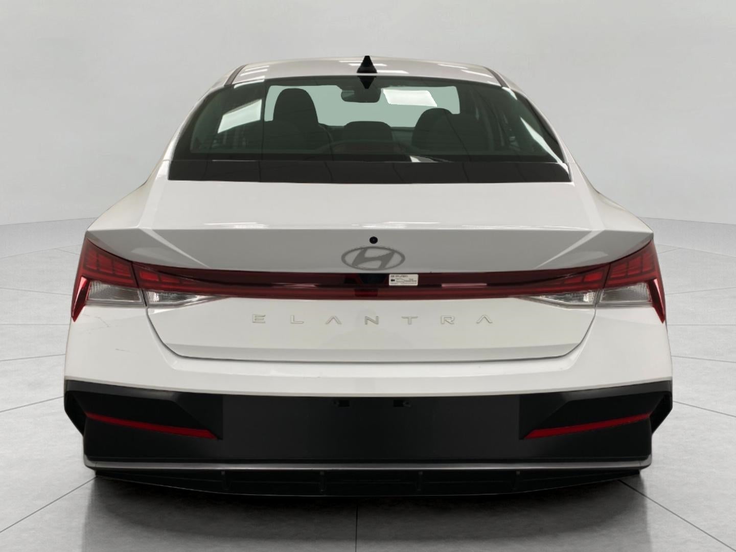 2025 Hyundai ELANTRA SEDAN