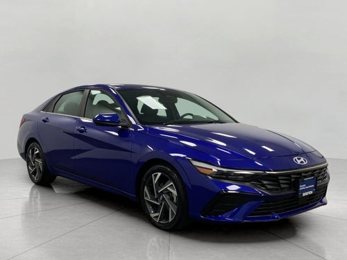 2025 Hyundai Elantra SEL Convenience IVT