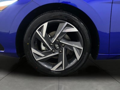 2025 Hyundai Elantra SEL Convenience IVT