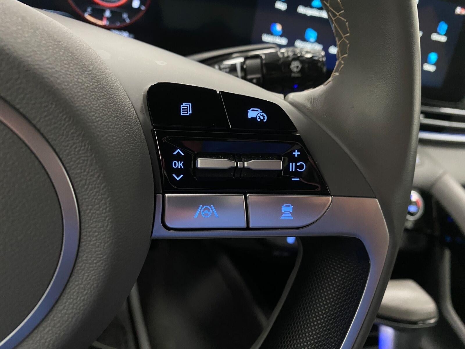 2025 Hyundai Elantra SEL Convenience IVT