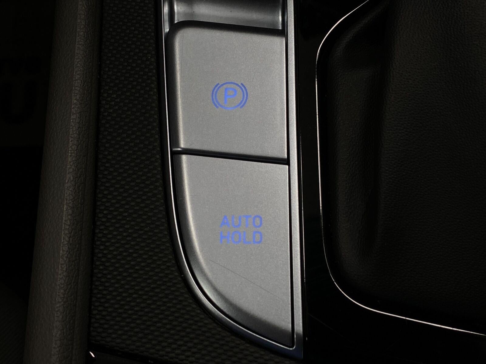 2025 Hyundai Elantra SEL Convenience IVT