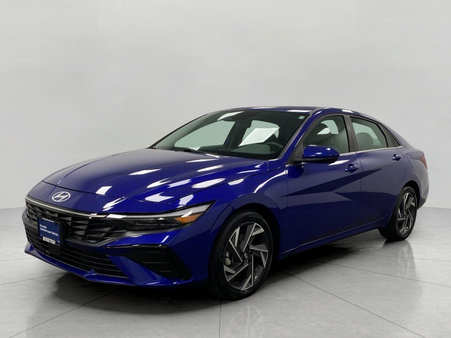 2025 Hyundai Elantra SEL Convenience IVT