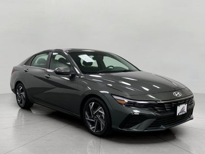 2025 Hyundai Elantra SEL Convenience IVT