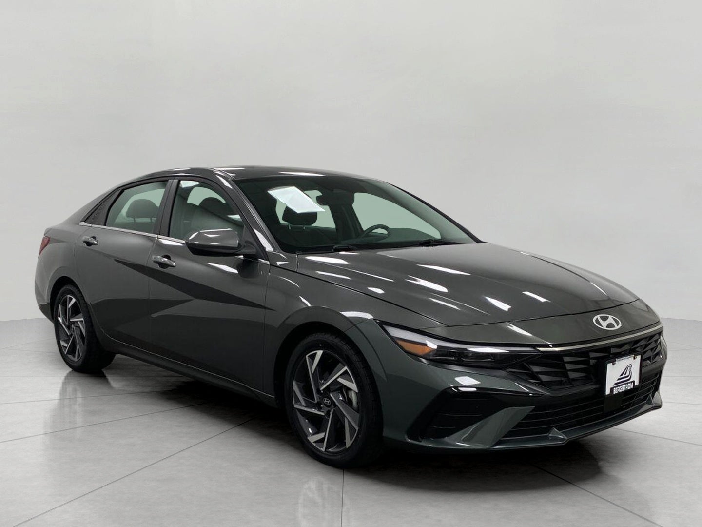 2025 Hyundai Elantra SEL Convenience IVT