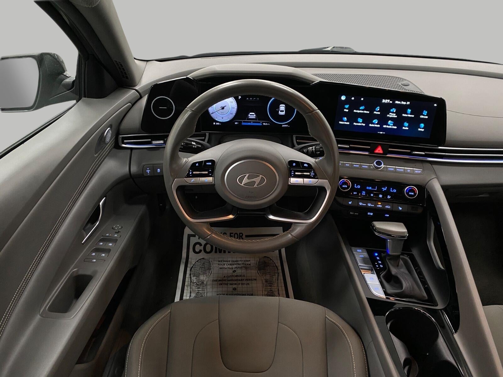 2025 Hyundai Elantra SEL Convenience IVT