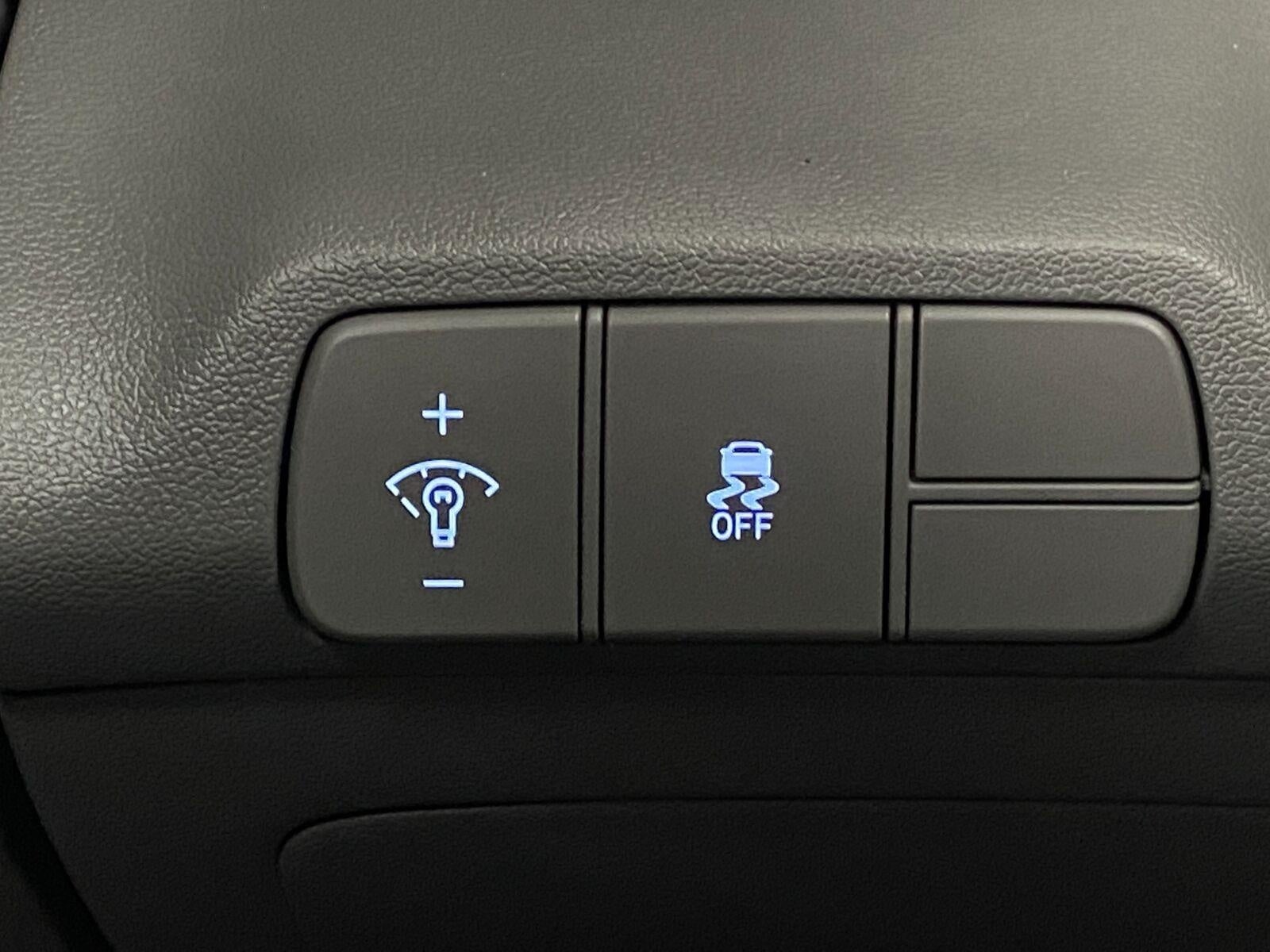 2025 Hyundai Elantra SEL Convenience IVT
