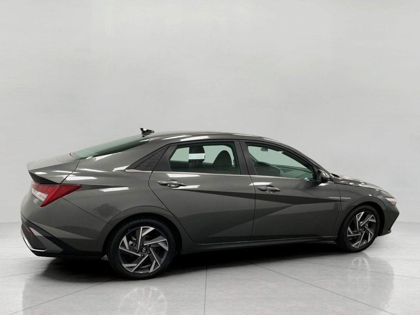 2025 Hyundai Elantra SEL Convenience IVT