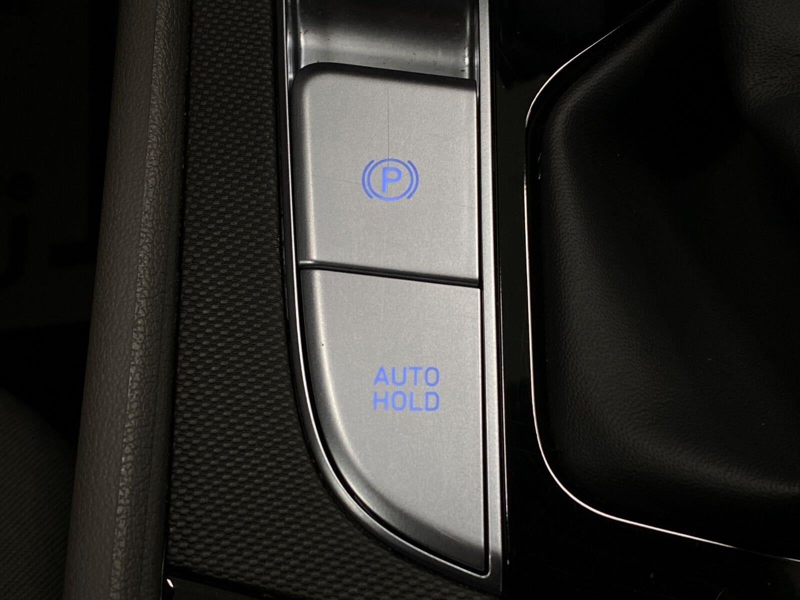 2025 Hyundai Elantra SEL Convenience IVT