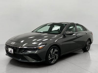 2025 Hyundai Elantra SEL Convenience IVT