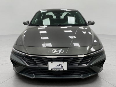 2025 Hyundai Elantra SEL Convenience IVT