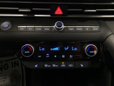 2025 Hyundai Elantra SEL Convenience IVT
