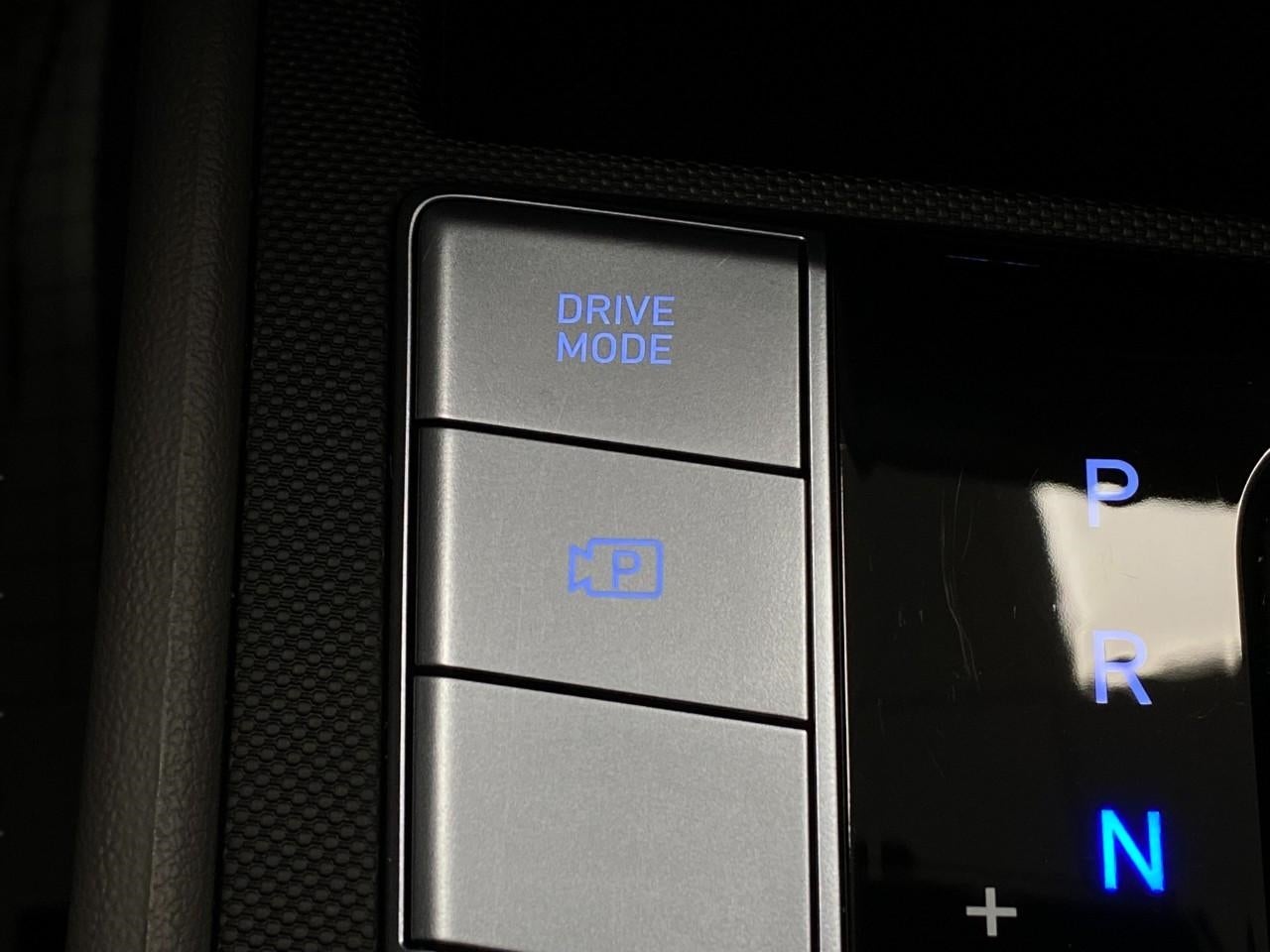 2025 Hyundai ELANTRA SEDAN