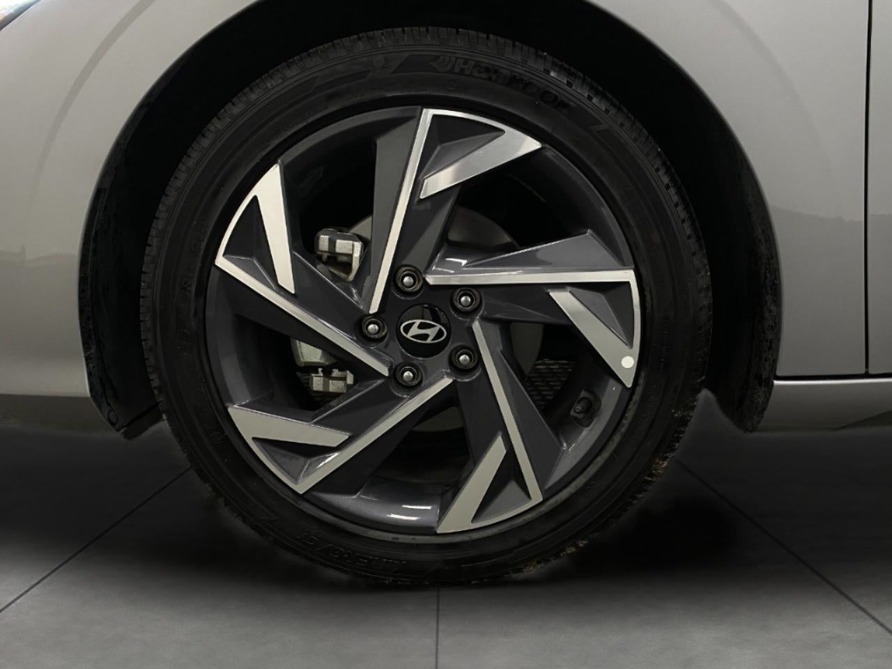 2025 Hyundai ELANTRA SEDAN