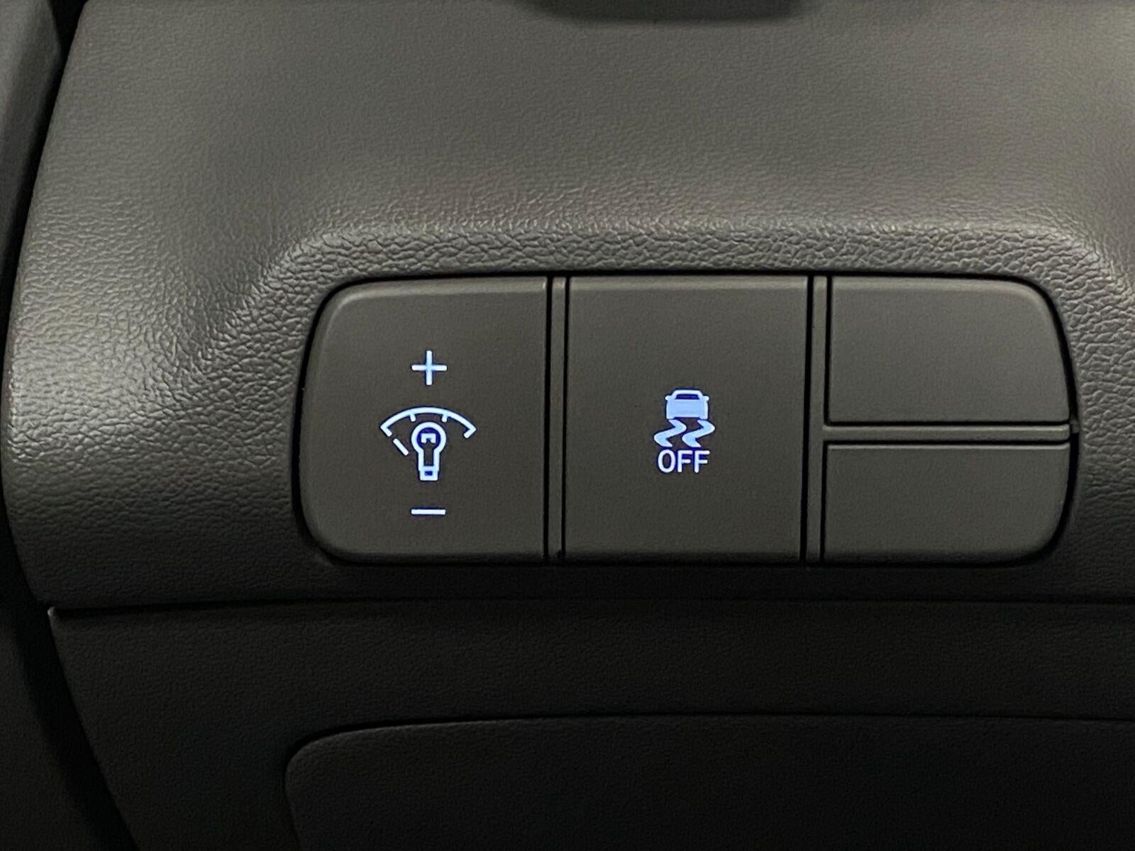 2025 Hyundai Elantra SEL Convenience IVT