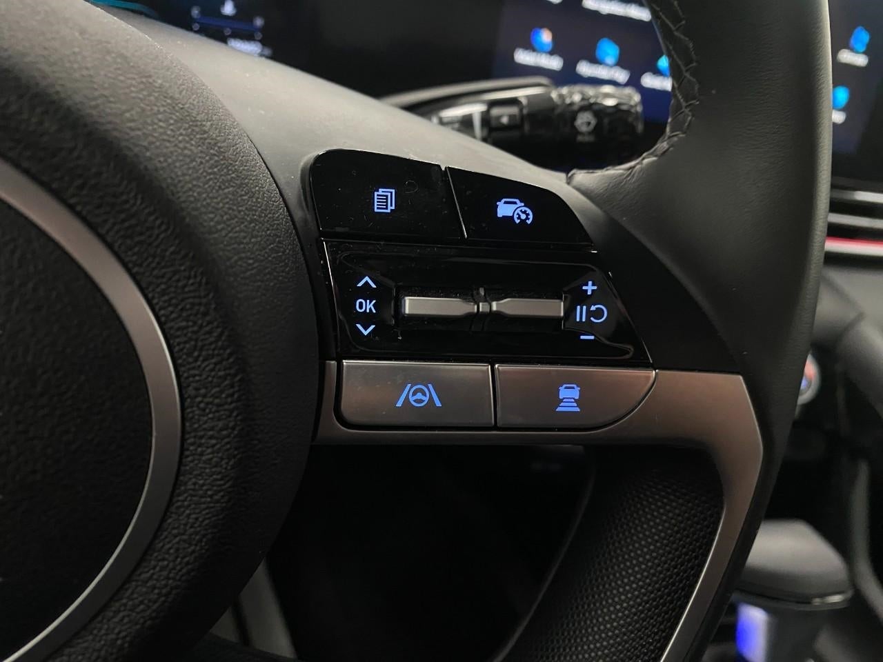 2025 Hyundai Elantra SEL Convenience IVT