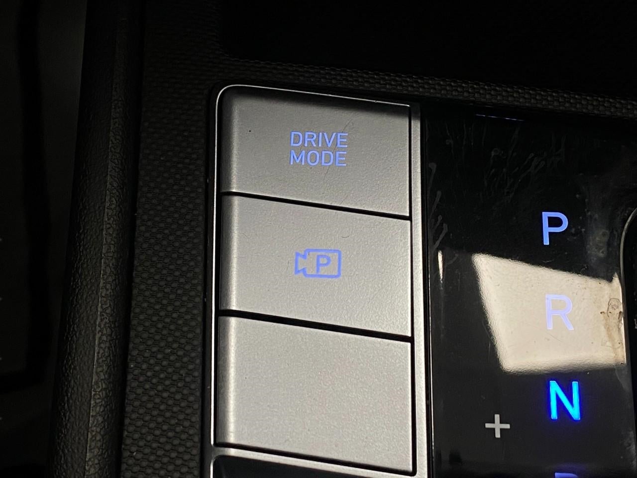 2025 Hyundai Elantra SEL Convenience IVT