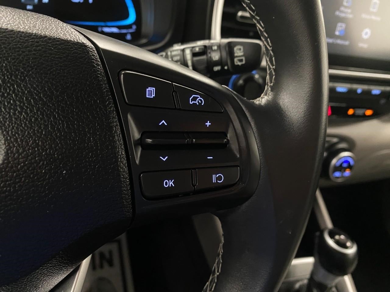 2025 Hyundai Venue SEL IVT