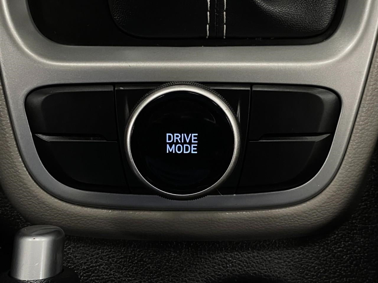 2025 Hyundai Venue SEL IVT