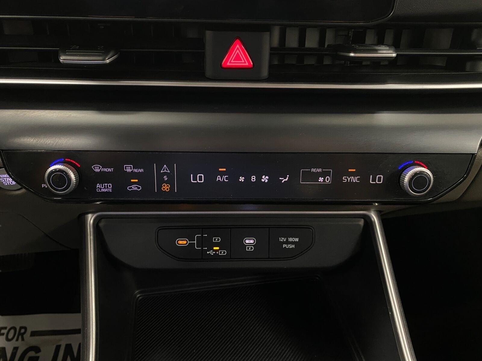 2026 Kia Carnival LXS FWD