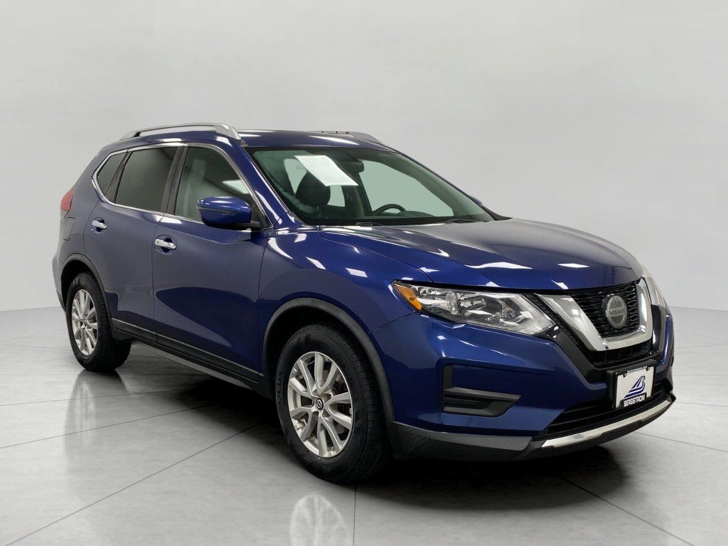 2018 Nissan Rogue FWD SV