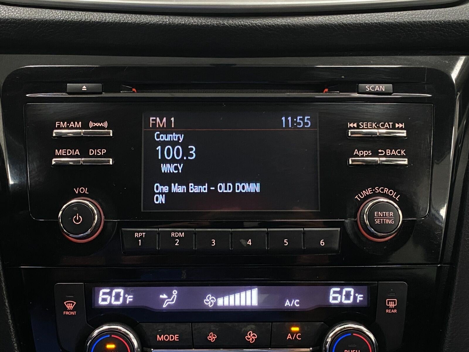 2015 Nissan Rogue FWD 4dr SV